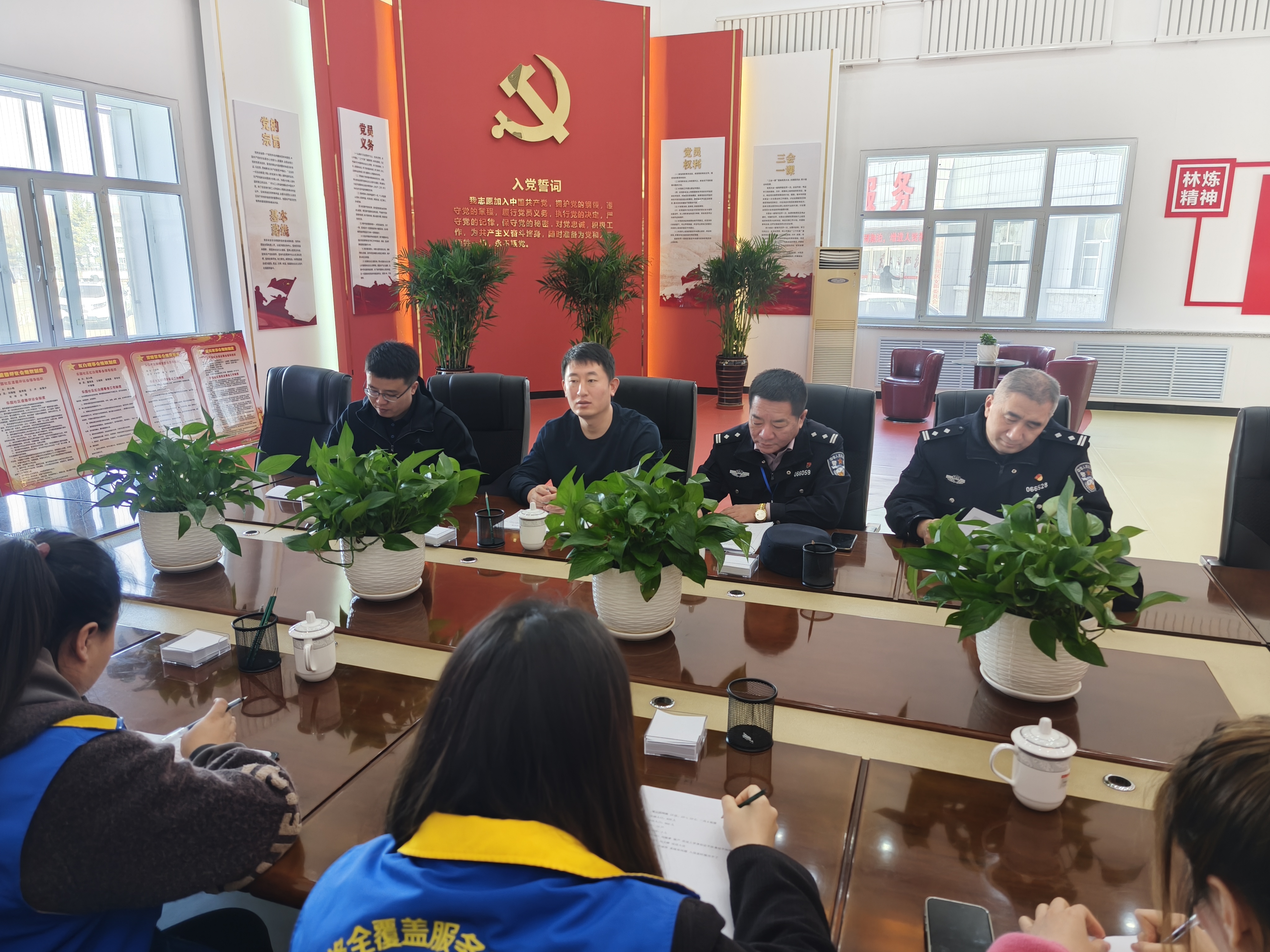 大庆市大同区林源街道联动促和谐警网守平安